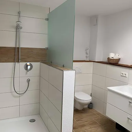 In Den Wiesen Apartment Albertshausen