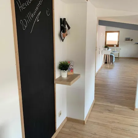 In Den Wiesen Apartment Albertshausen
